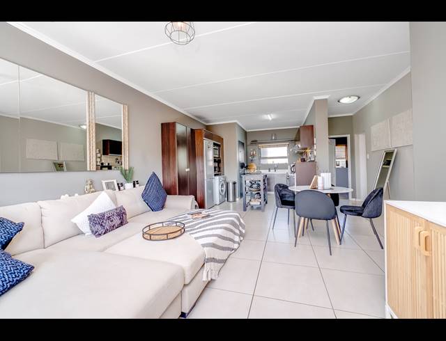 2 BEDROOM APARTMENT FOR SALE IN BEVERLEY